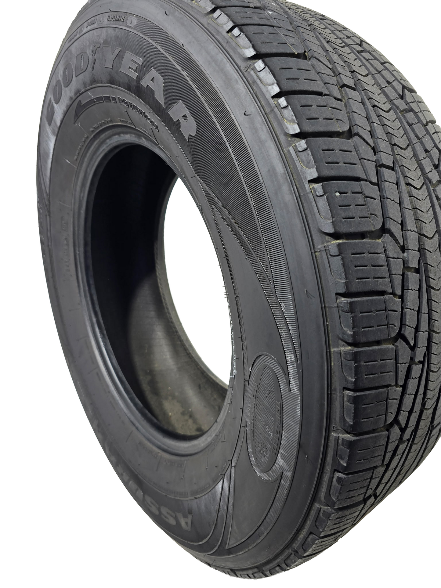 Goodyear Assurance P265-70-17 5/32" tread