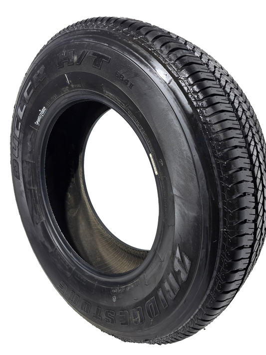 Bridgestone Dueler P255-70-18 11/32" tread